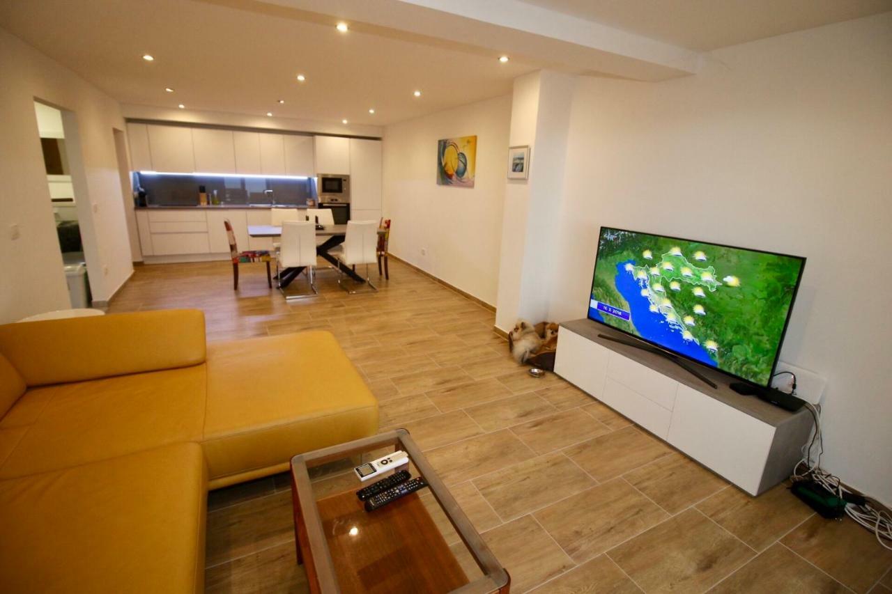 Apartment Pearl Of Kvarner Lovran Exterior foto
